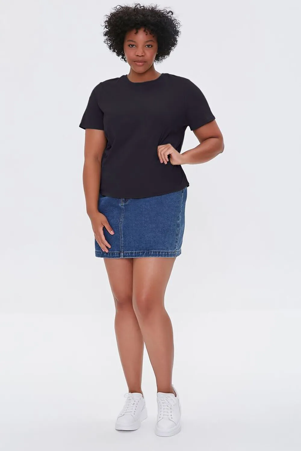 Basic Cotton Boyfriend Tee in Black