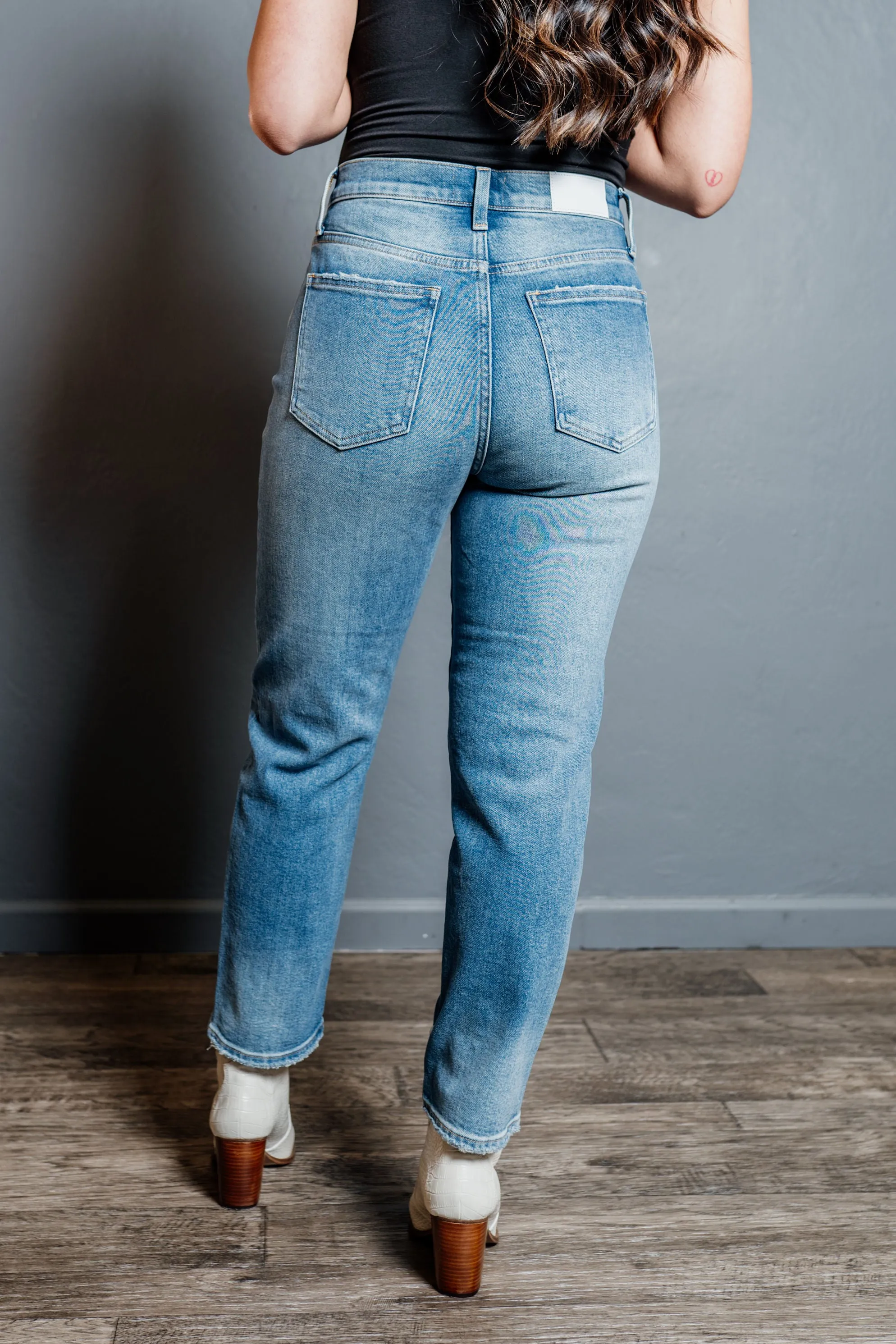 Charlie High Rise Classic Straight Ankle