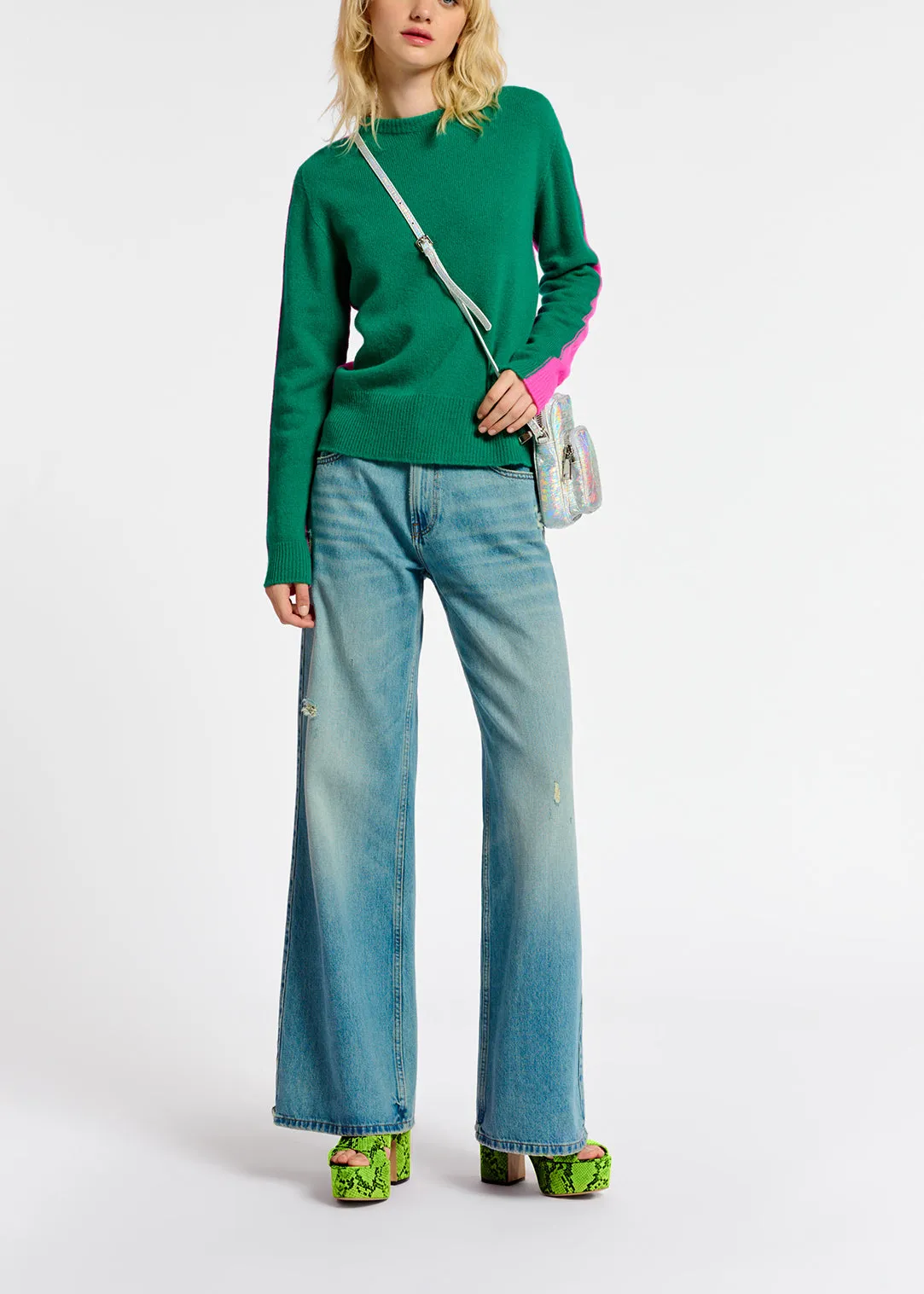 Distressed straight-leg blue jeans