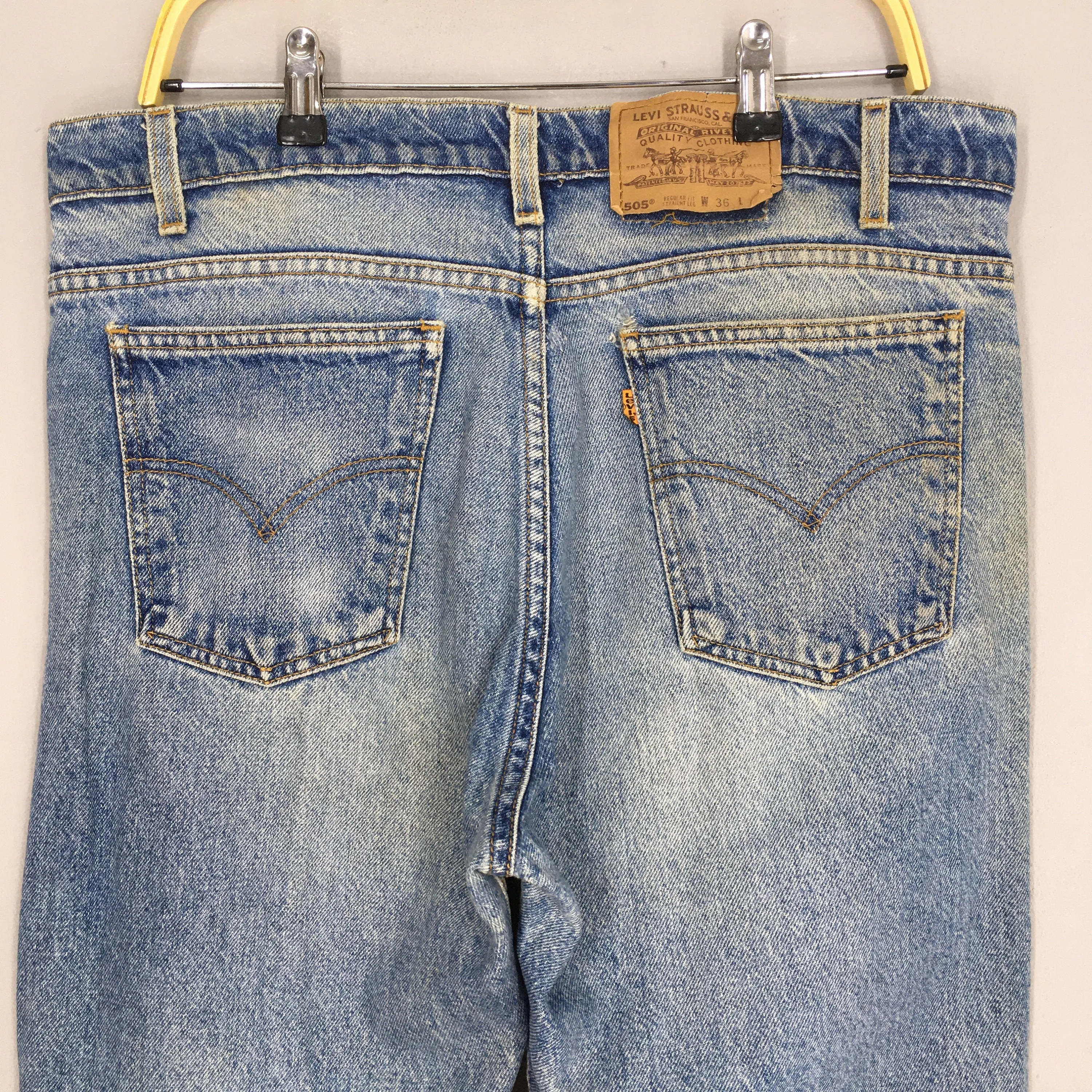 Levi's 505 Relaxed Fit Jeans Zipper Jeans Size 35x27.5