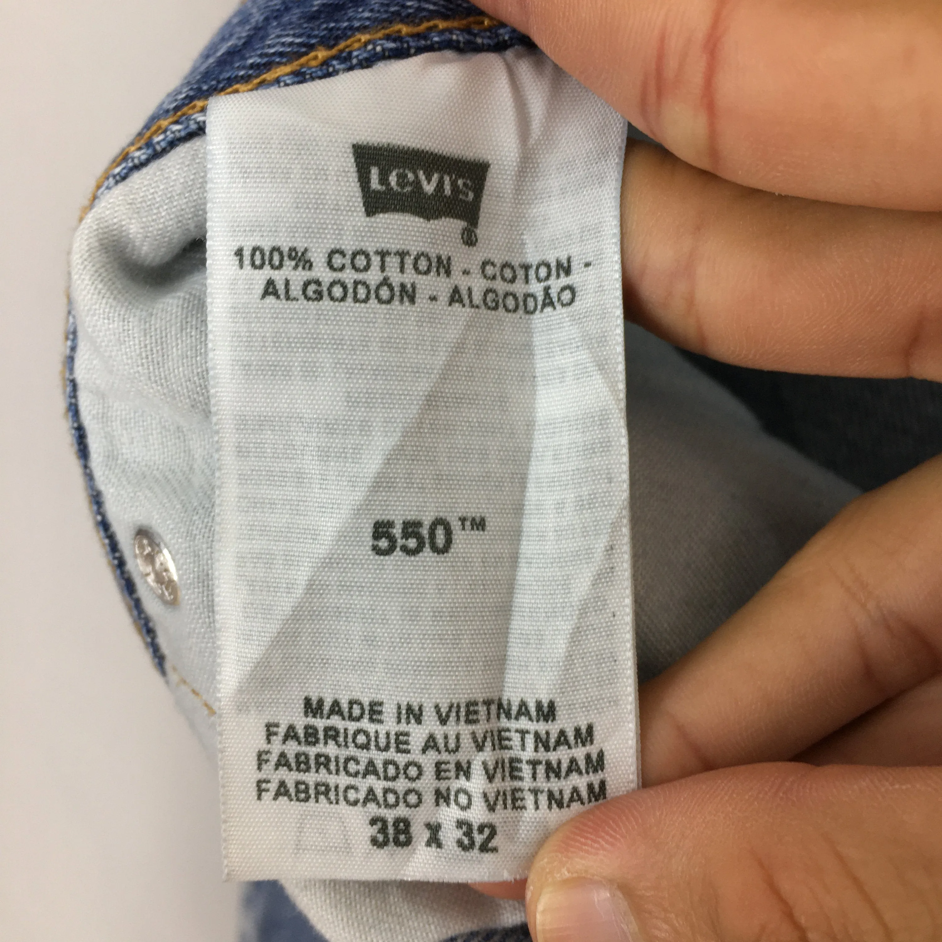 Levi's 550 Relaxed Fit Jeans Stone Washed Denim Size 39x33