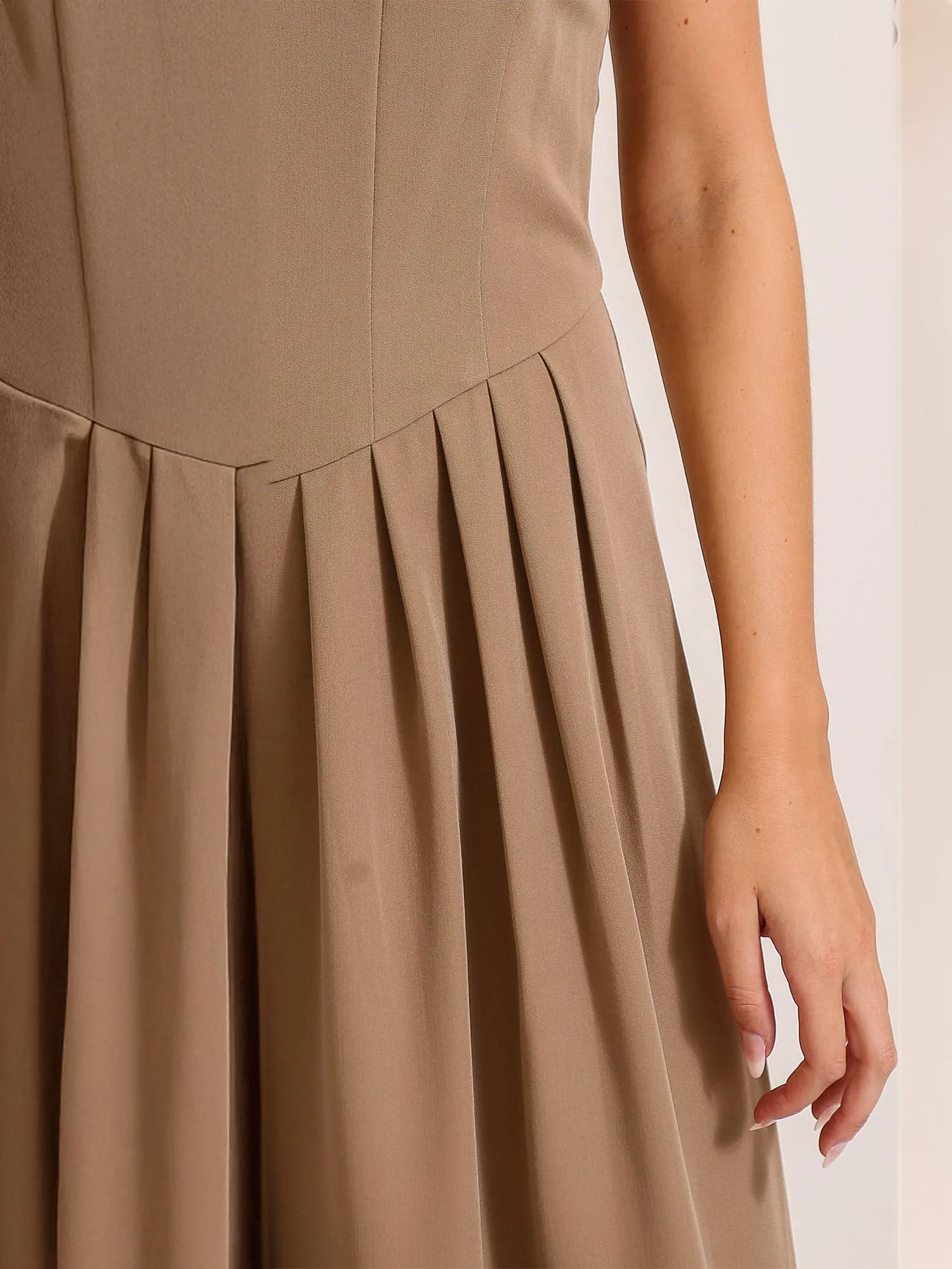 Sleeveless V-Waist Pleated Wide Leg Jumpsuit