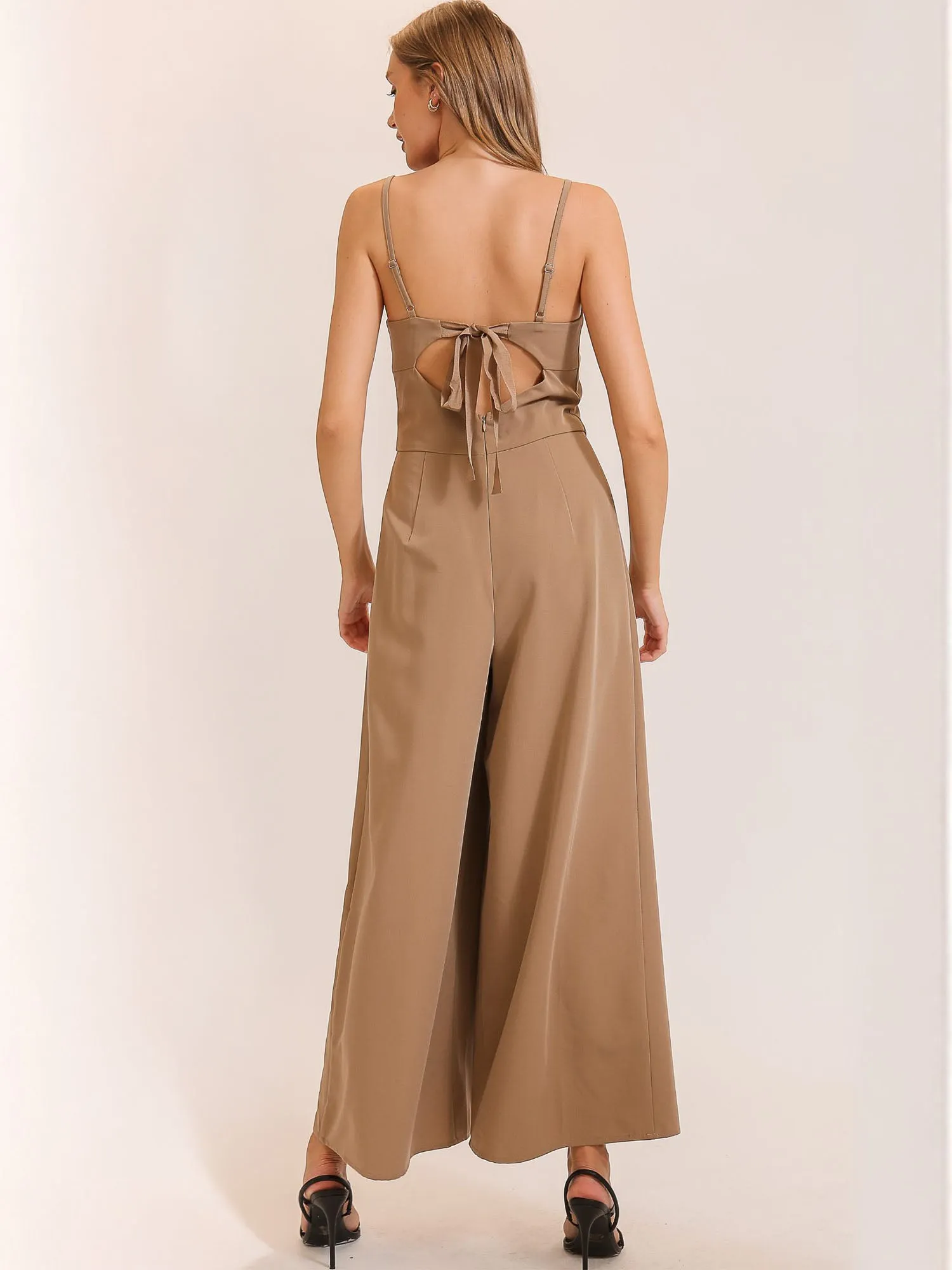 Sleeveless V-Waist Pleated Wide Leg Jumpsuit