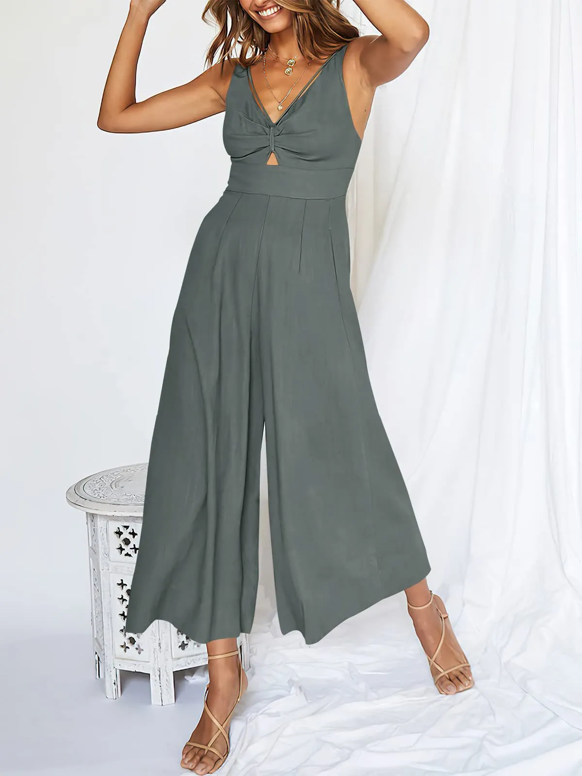💃💐V Neck Cutout High-Waist Jumpsuits🌺
